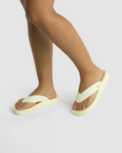 Load image into Gallery viewer, ZAXY CRUSH FLATFORM AD