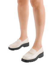 Load image into Gallery viewer, ZAXY FLOW LOAFER AD
