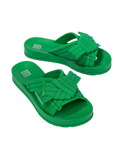 ZAXY URBANA SLIDE AD